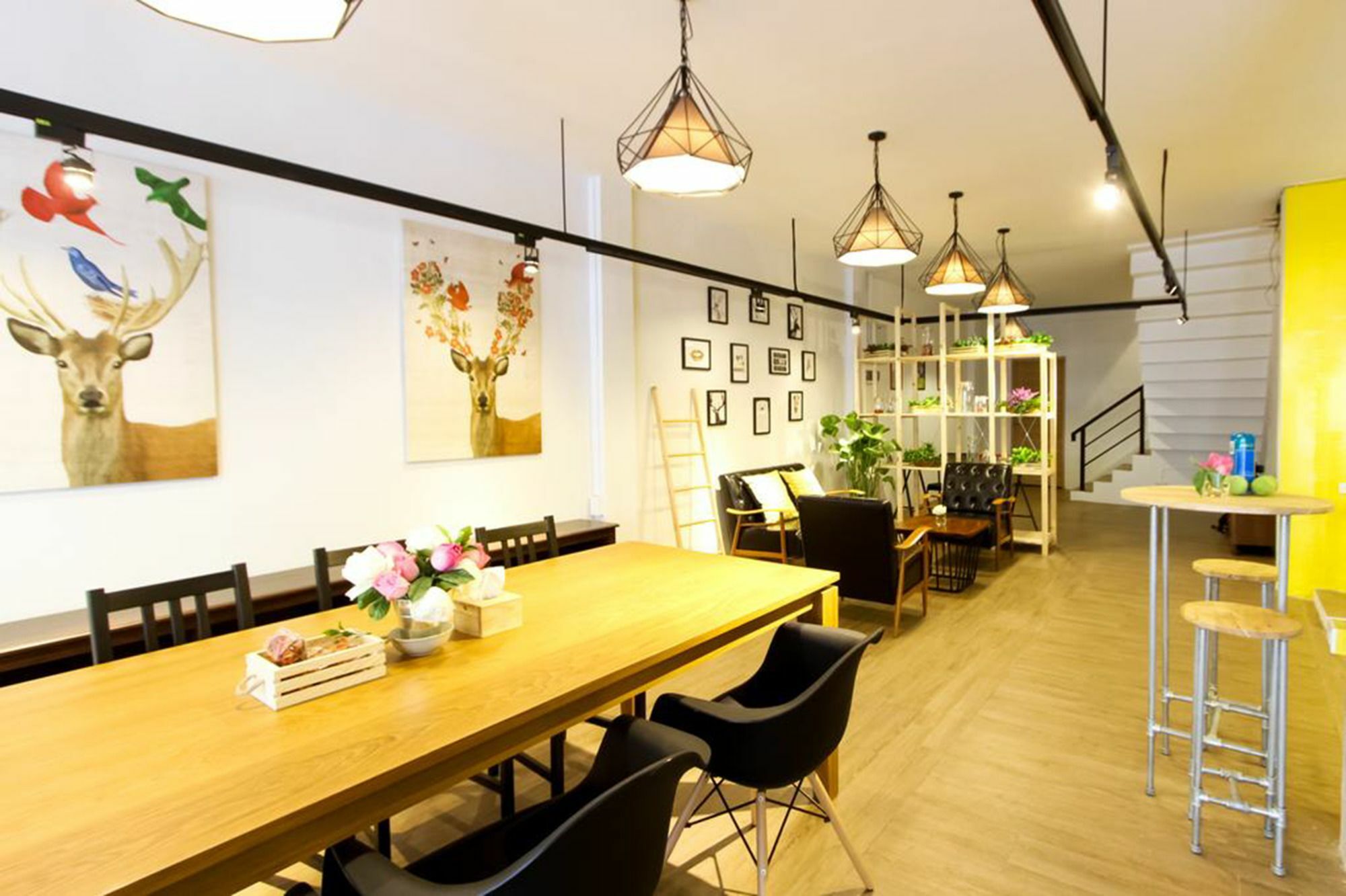 Folk Poshtel Silom Bed & Breakfast Bangkok Luaran gambar