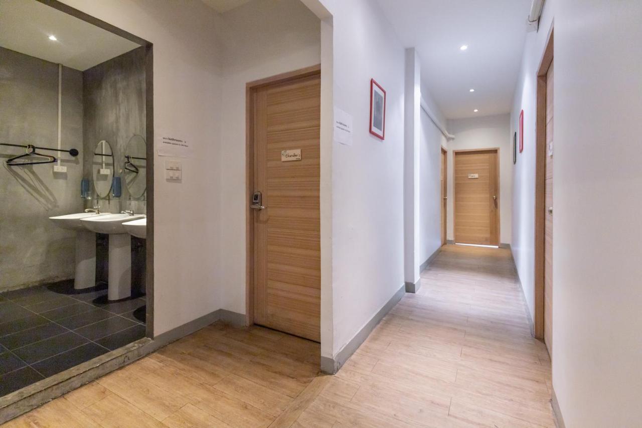 Folk Poshtel Silom Bed & Breakfast Bangkok Luaran gambar