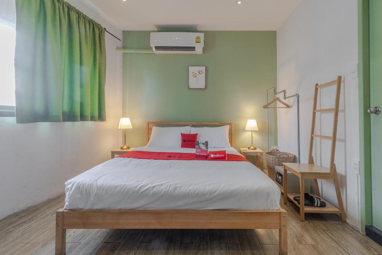 Folk Poshtel Silom Bed & Breakfast Bangkok Bilik gambar